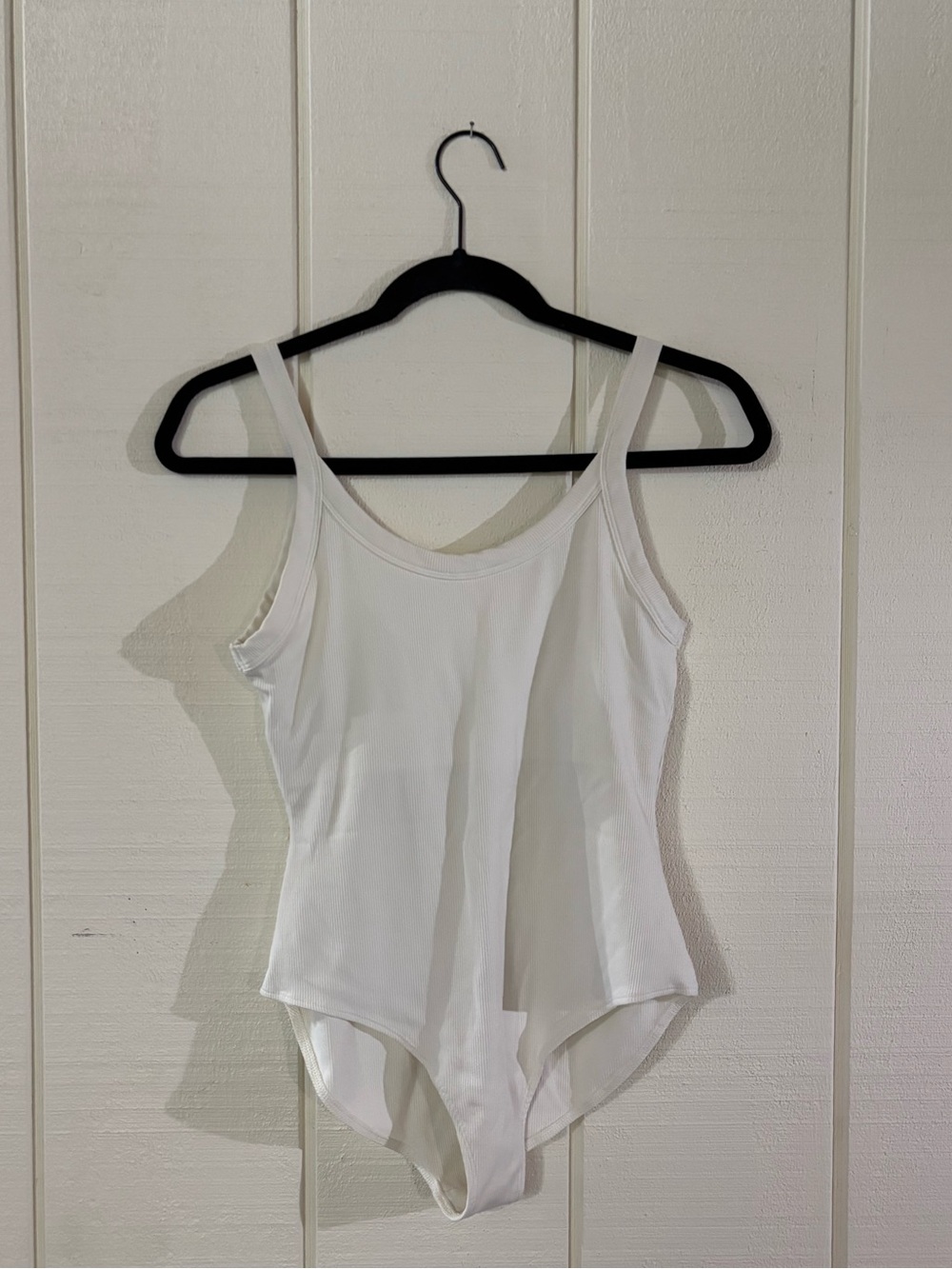 Girlfriend Collective Bodysuit in White Size M